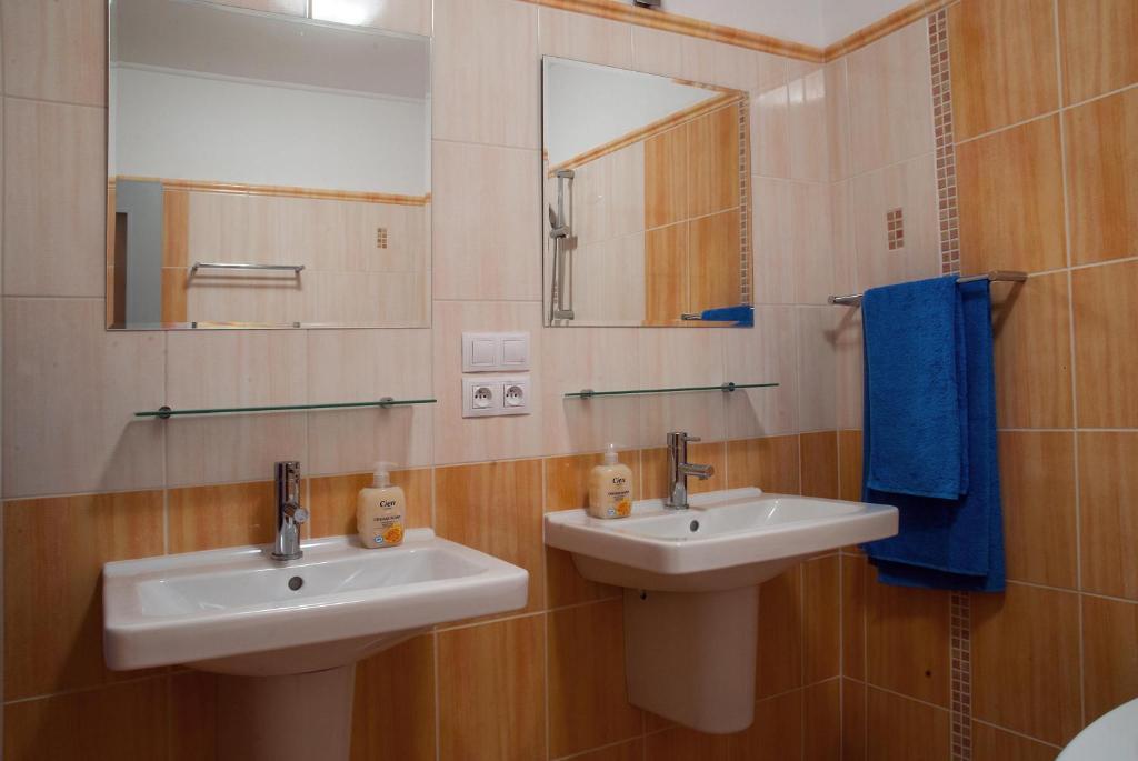 Penzion U Vinoteky Nymburk Rom bilde