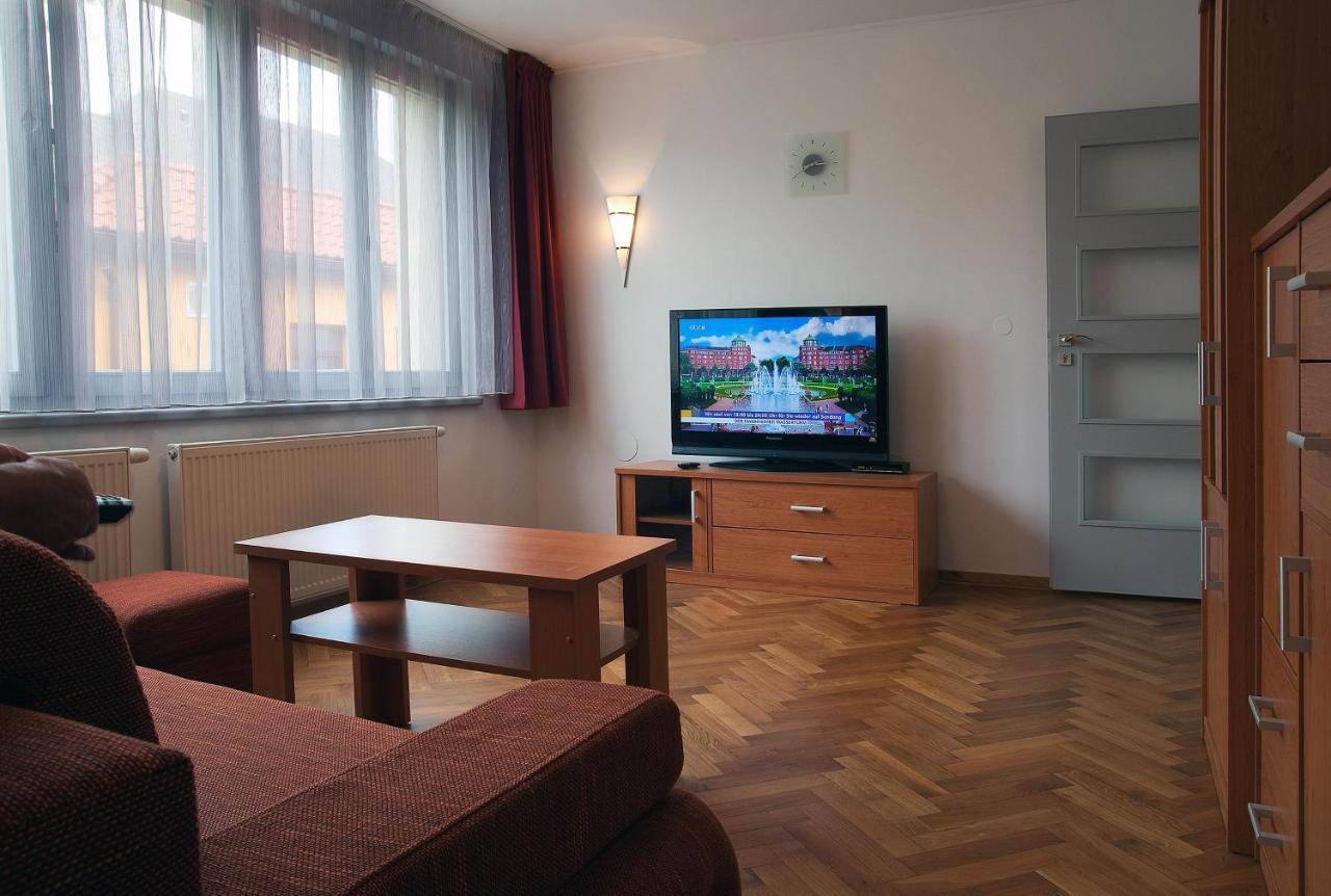 Penzion U Vinoteky Nymburk Rom bilde
